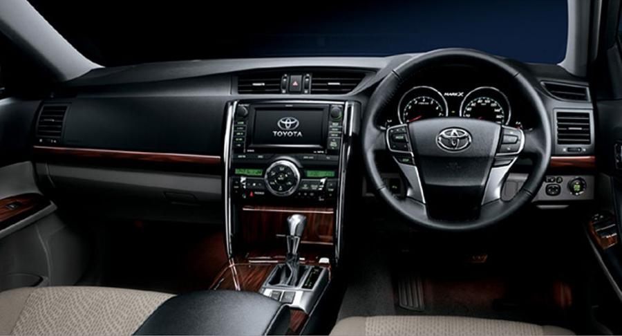  Toyota Mark-X 2010 года  (фото 2 из 50)